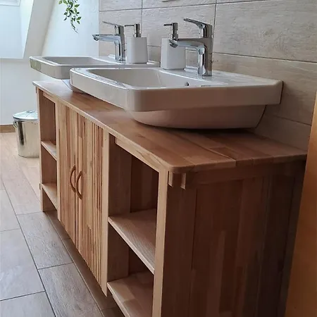 Homeslovenia - Your In The Heart Of Slovenia Selca