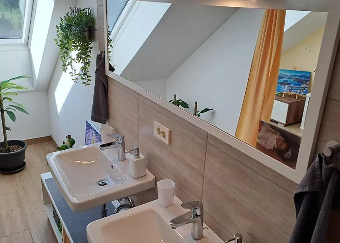 Homeslovenia - Your In The Heart Of Slovenia * Selca